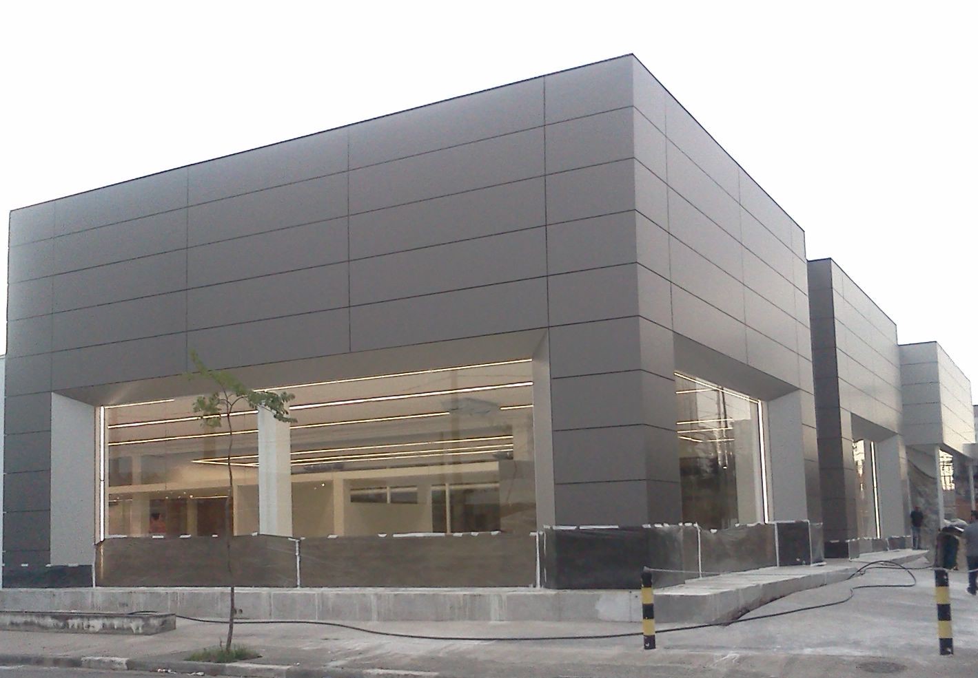 Revestimento de Fachadas Metálicas